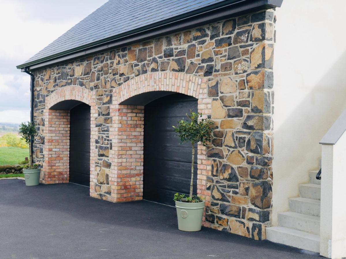 The Loft At Number 84 Apartment Ballymena Bagian luar foto